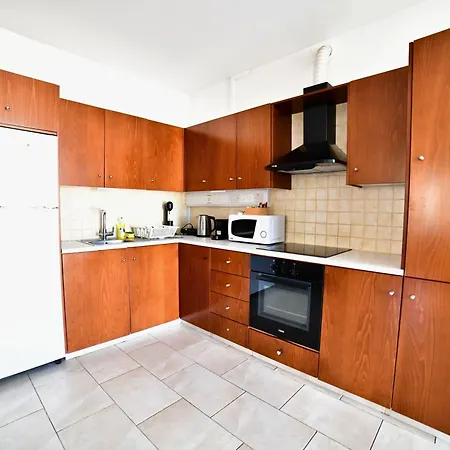 Laouri Traditional 2-bedroom In Kalopanayiotis Apartman *