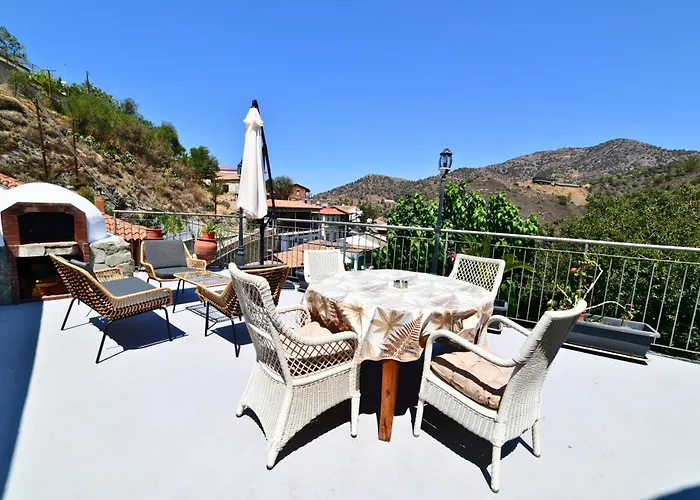 Apartment Laouri Traditional 2-bedroom In Kalopanayiotis Kalopanagiotis